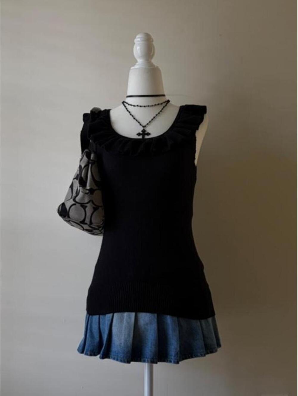 Y2K Merona Black Ruffle Neck Sleeveless Knit Top